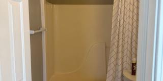 Fantastic 3 Bedroom 2 bath home on a pond Gallery 21