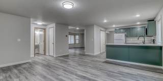 Spacious 4 Bedroom/2.5 Bath Hazell Dell Home! Gallery 14