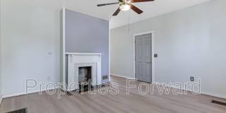 673 E Sycamore St. Gallery 7