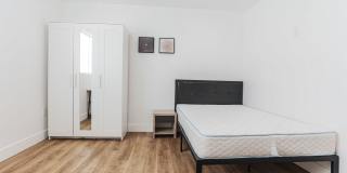 1620 W 35th Place - Co-Living Gallery 9