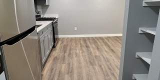 1900 Corona Dr Unit B Gallery 4