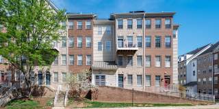 2664 MANHATTAN Place Gallery 1