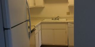 2 bed 2 bath condo with community pool and on site parking! Gallery 7