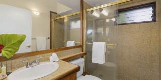 Lavish Oceanfront Estate w/Pool, Spa & AC - Close to Beaches: Maunalua Sunset Gallery 27