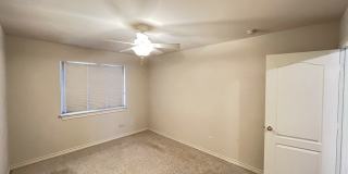1303 BLUFF FOREST Gallery 32