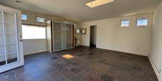 Charming Traditional Home with a Detached Guest House Charming Traditional Home with a Detached Guest House Gallery 16
