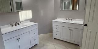 2210 Grove Dr Gallery 24