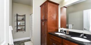 Woodland Hills Gallery 7