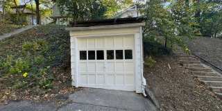 5 Bedroom Rental in Moline Gallery 28