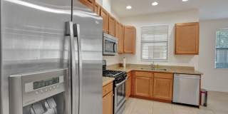 Excellent Townhome at the Terrace in Artesia Gallery 36