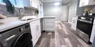 2133 W Giddings St Gallery 4