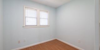 342 Mathews Avenue NE Gallery 25