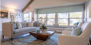 Madison at Roosevelt Gallery 11