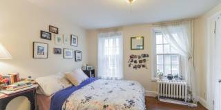 Gorgeous 3-Bedroom Townhouse in Washington Square West! Available mid-July! Gallery 18