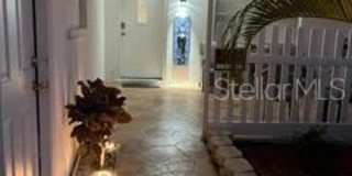 1719 TURNER Street Gallery 18