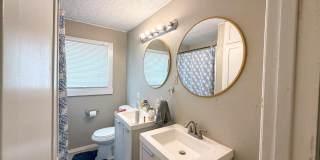 2710 32nd Street Gallery 4