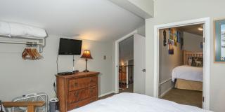 Move in Special! Keystone 2 bed/2bath! Plus Bonus Room  Pool and Hot Tubs!  BIKE STORAGE! Gallery 23