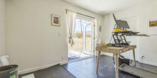 3 Bedroom 1.5 Bath Modern Farmhouse near JT National Park * MOVE IN SPECIAL* Gallery 19