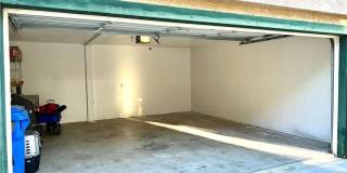 Remodeled, Upstairs 2BD / 1BA Condo Less Than 1/2 Mile From the Beach Gallery 24