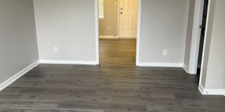 2 bedroom 1.5 bathroom townhouse Gallery 7