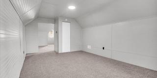 16639 Ward Street Gallery 19