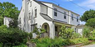 Beautiful 3B/2B Twin with Off-Street Parking in West Chester Borough Gallery 1
