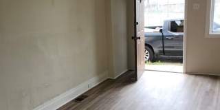 Comfortable 3BR Home in McKees Rocks Gallery 1