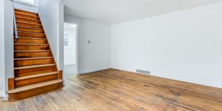 AVAILABLE JUNE 2026! - 2 Bedroom Suburban Vibes in the HEART of the City!! Gallery 8