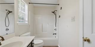 2 Compton Court Gallery 15