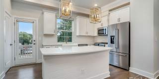 1622 Nandina Corners Alley Gallery 1