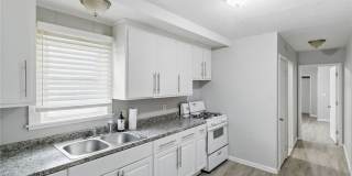500 1/2 Lyell Avenue - 1 500 1/2 Lyell Avenue - 1 Gallery 1