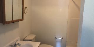 Fantastic 4 bedroom 2 full bath, Gallery 9