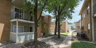 Deerwood Apartments Gallery 13