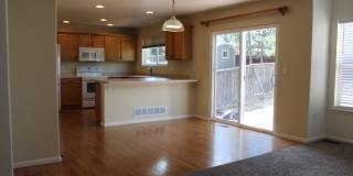 Beautiful 3 BR/2 1/2 BA Home in Highlands Ranch! Gallery 7