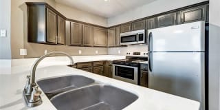 Nine on Shoreline Gallery 30