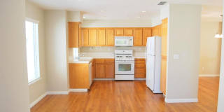 Sharp & Contemporary Townhouse in Beautiful Danville! Gallery 14