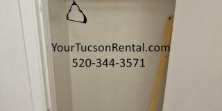 April Move in Special - Country Club & Fort Lowell area - 2 Beds 1 bath with AC Gallery 17
