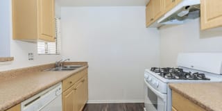 Mountain Creek Apartments Gallery 10