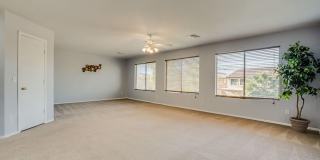 Large 5 Bedroom home in South Phoenix with Private Pool Gallery 16