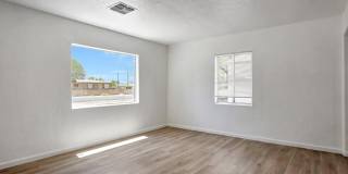 224 W Glenrosa Avenue Gallery 18