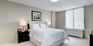Crystal Plaza Apartments Gallery 62