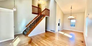 Beautifully Renovated Home Near Meadow Lake Park Gallery 5