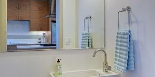 Spacious West Seattle Townhome With Rooftop Deck and Waterviews!! Gallery 12