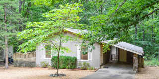 2 Bedroom, 2 Bath Home Near the Glazypeau Gate Gallery 1