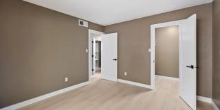 3207 W Loma Ln Gallery 16