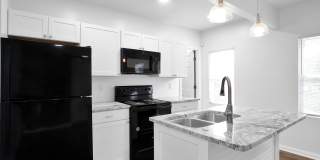 798-800 Kelton Avenue - 798 Gallery 3