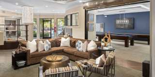 400 Belmont Gallery 23