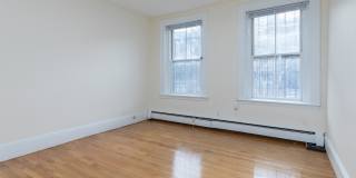 16 Yarmouth St., 2 Gallery 9