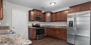 1595 Rossmore ~ Newton Place Gallery 4