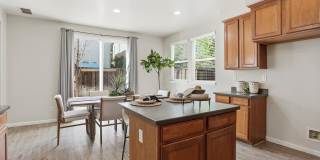 SPACIOUS & CLEAN 2 STORY, 4 BEDROOM, 2.5 BATH IN NATOMAS Gallery 11